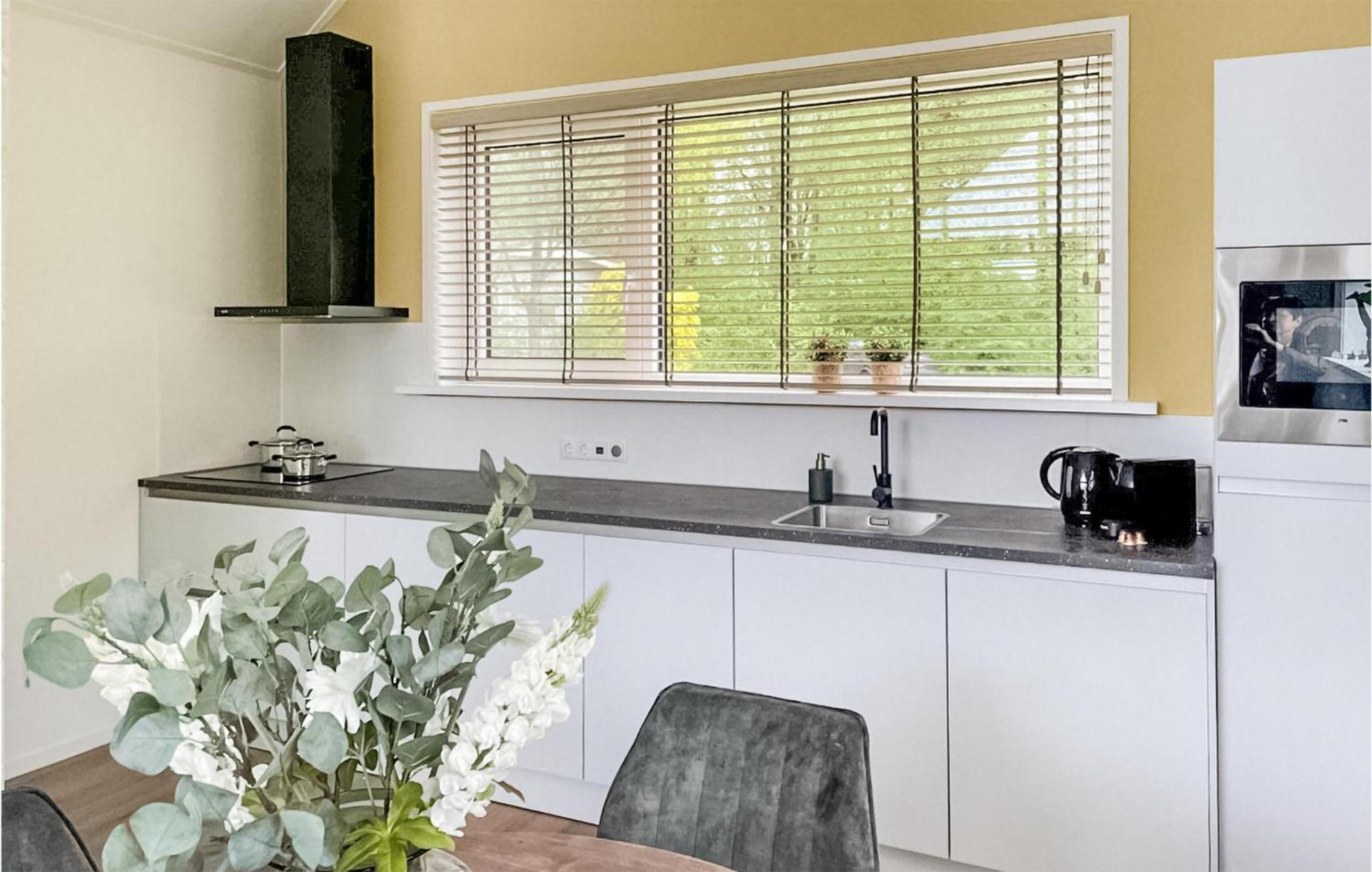 Cozy Home In Oosterwolde With Sauna Eksteriør billede