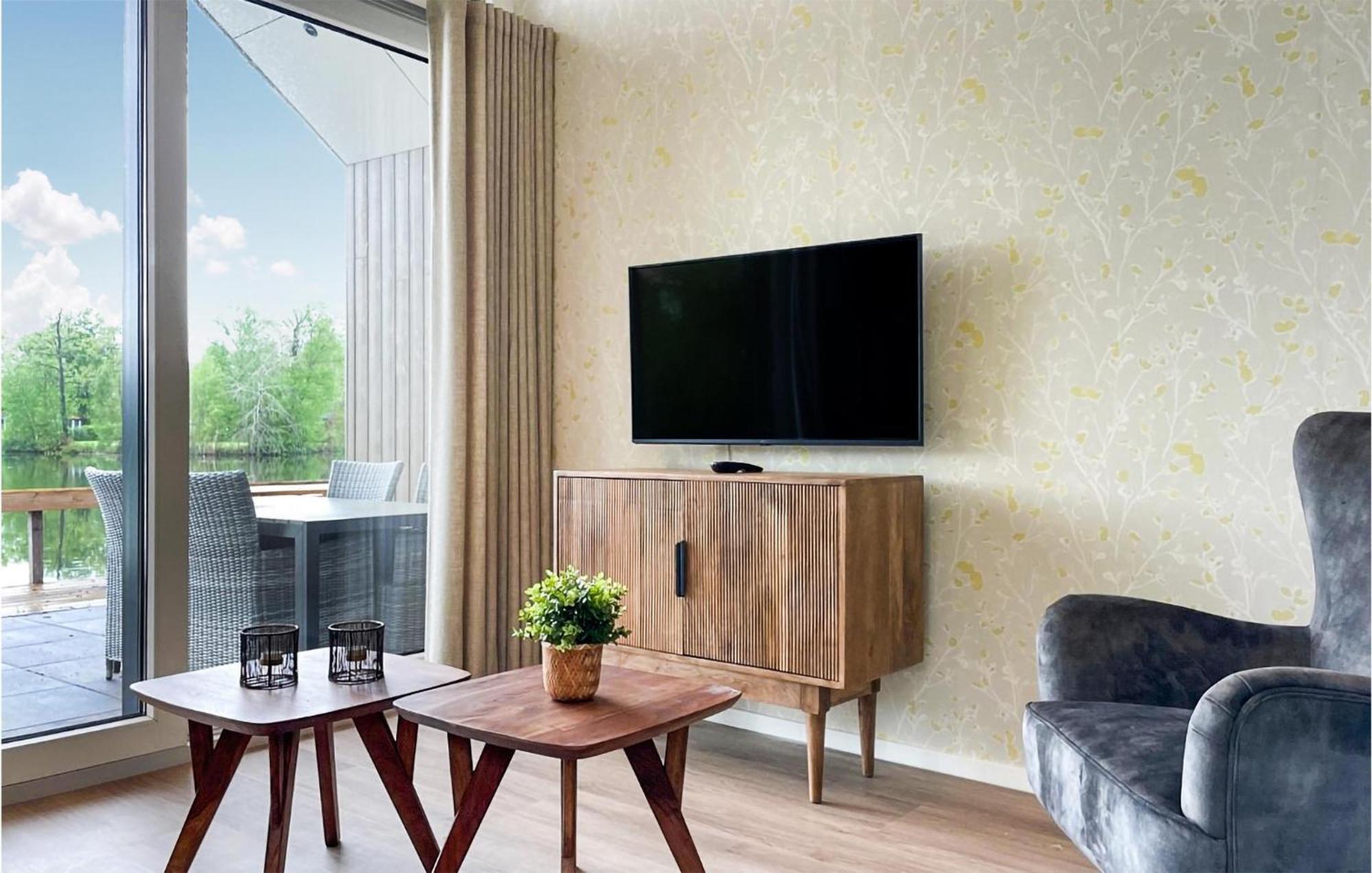 Cozy Home In Oosterwolde With Sauna Eksteriør billede