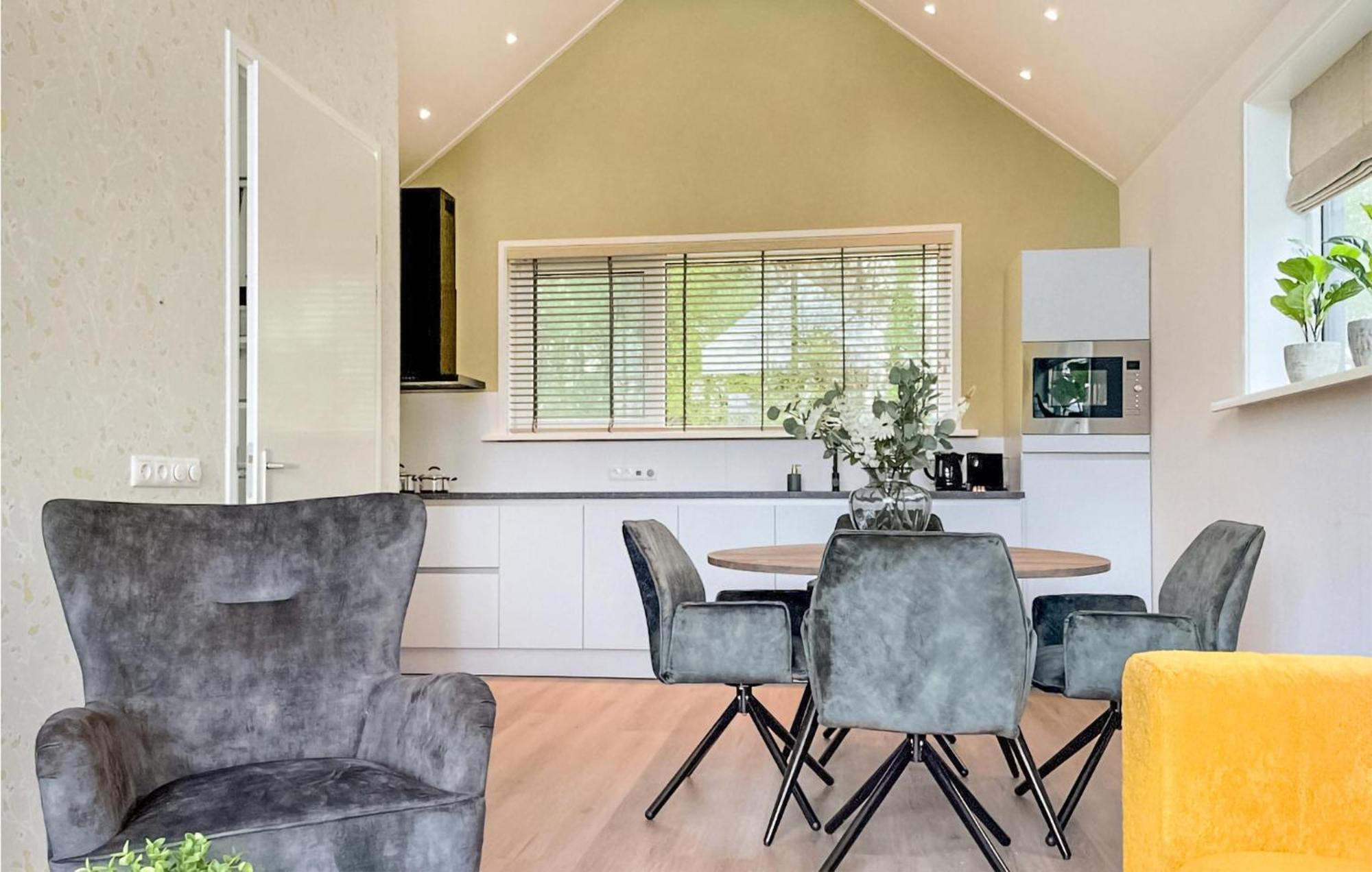 Cozy Home In Oosterwolde With Sauna Eksteriør billede