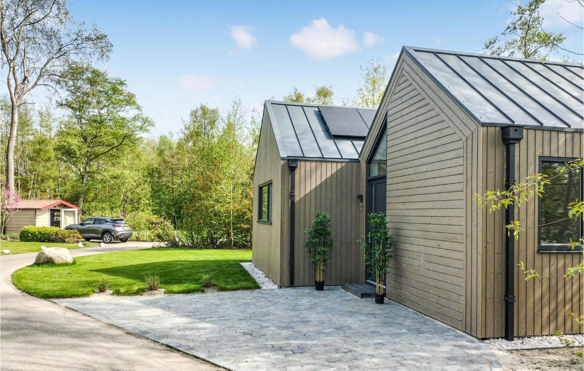 Cozy Home In Oosterwolde With Sauna Eksteriør billede